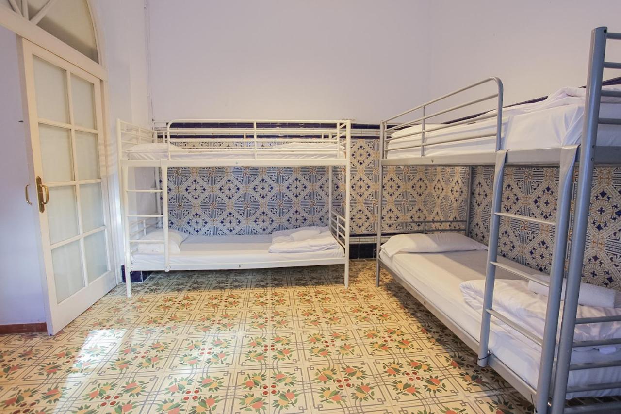 Ostello Barbatuke Bed & Bike Málaga Esterno foto